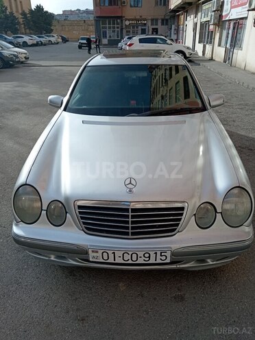 Mercedes E 270 2000, 270,680 km - 2.7 л - Bakı