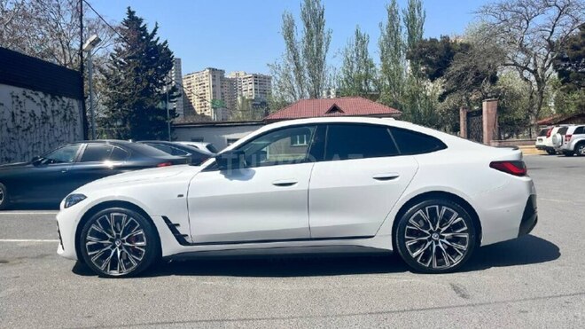 BMW  2022, 14,000 km - 0.0 л - Bakı