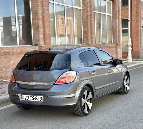 Opel Astra 2005, 240,000 km - 2.0 л - Gəncə